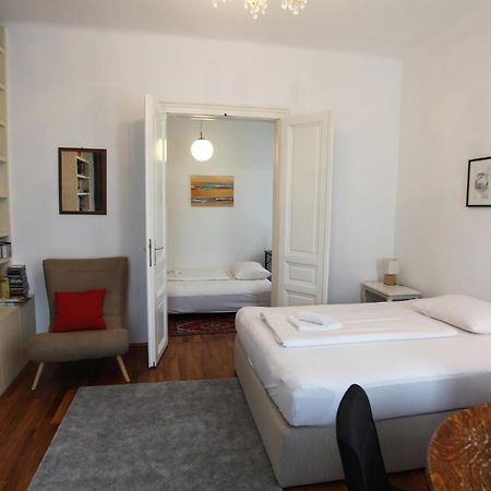 Casa Nostra - Ausgefallene Wohnung Am Augarten فيينا المظهر الخارجي الصورة
